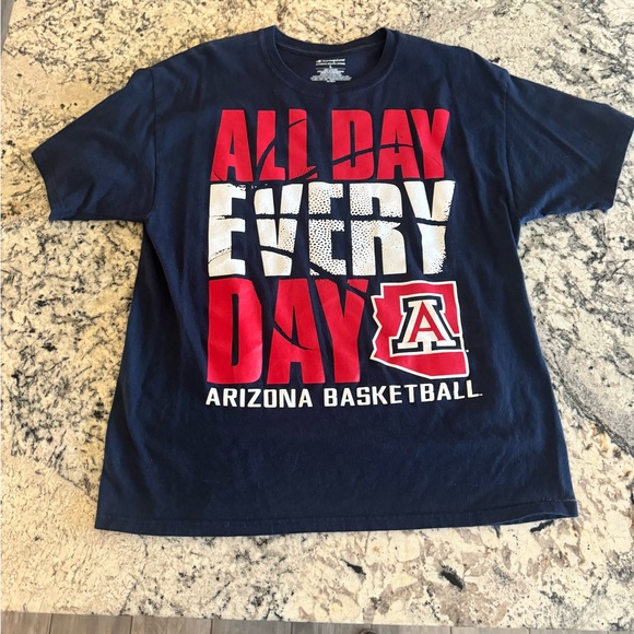 University of Arizona Basketball Short Sleeve Black T-Shirt Men’s Size Large EUC - Picture 12 of 12